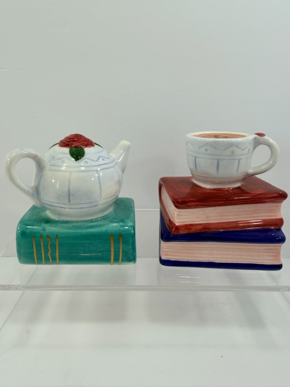 VTG WCL Whimsical Teatime Teapot & Teacup on Books Salt & Pepper Shakers - NIB - Picture 5 of 9